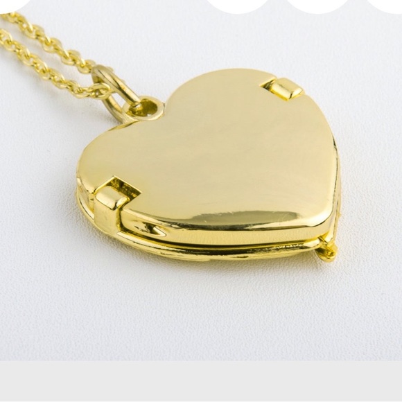 NWT Gold Angel Wings Photo Locket Necklace, 26” + 1 7/8” Ext, Ships in Gift Box - Picture 5 of 9